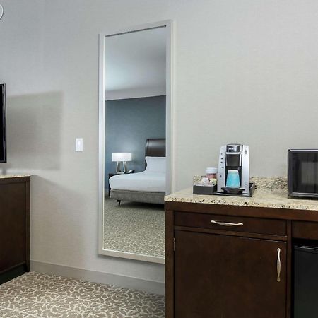 Hilton Garden Inn Shirlington Arlington Buitenkant foto