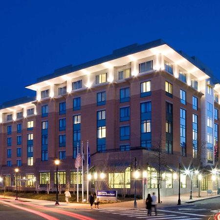 Hilton Garden Inn Shirlington Arlington Buitenkant foto
