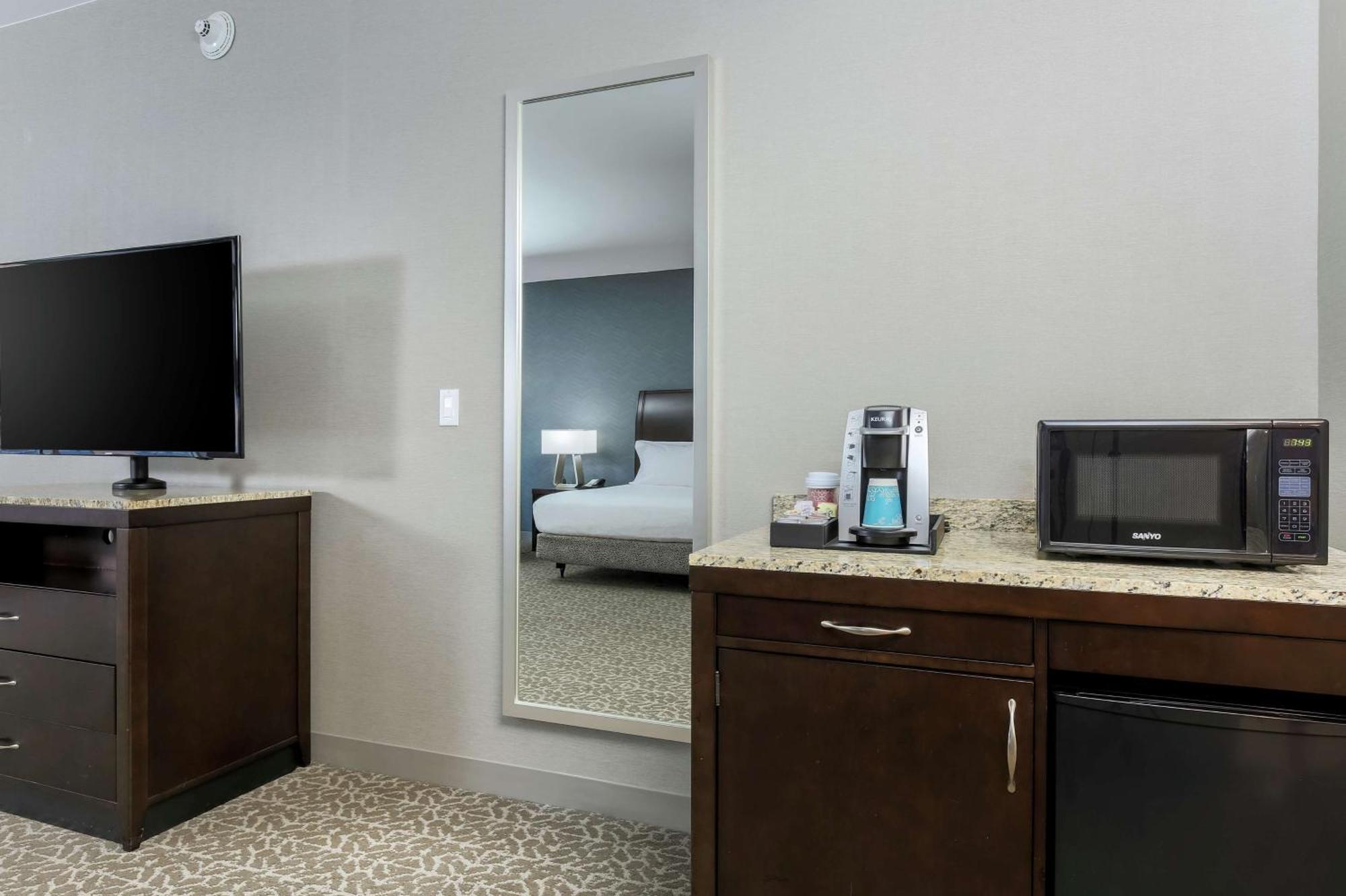 Hilton Garden Inn Shirlington Arlington Buitenkant foto