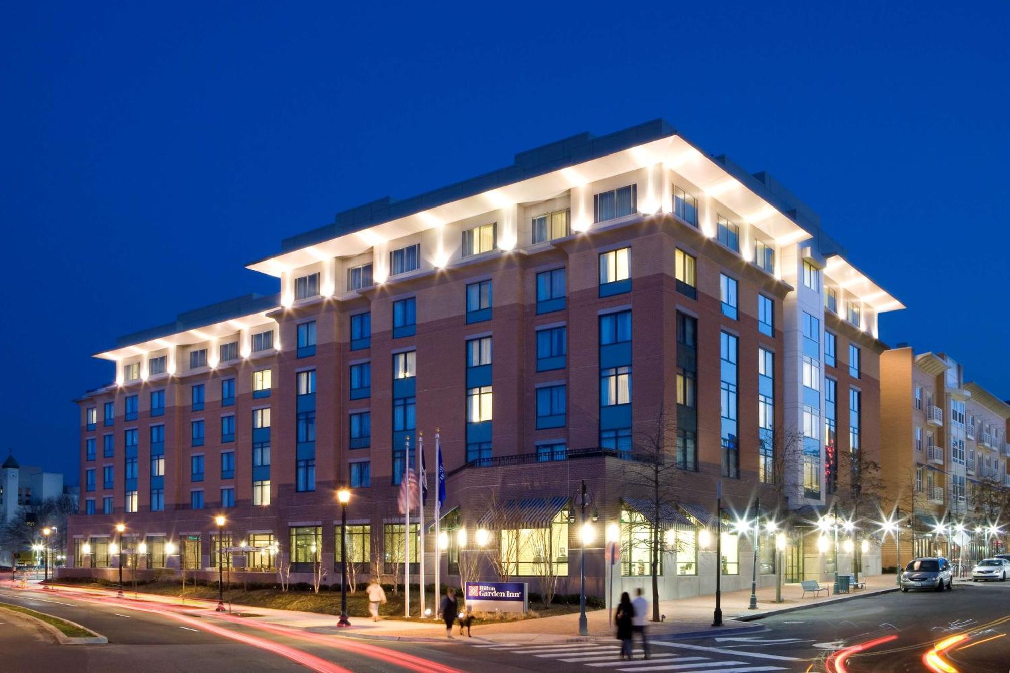 Hilton Garden Inn Shirlington Arlington Buitenkant foto